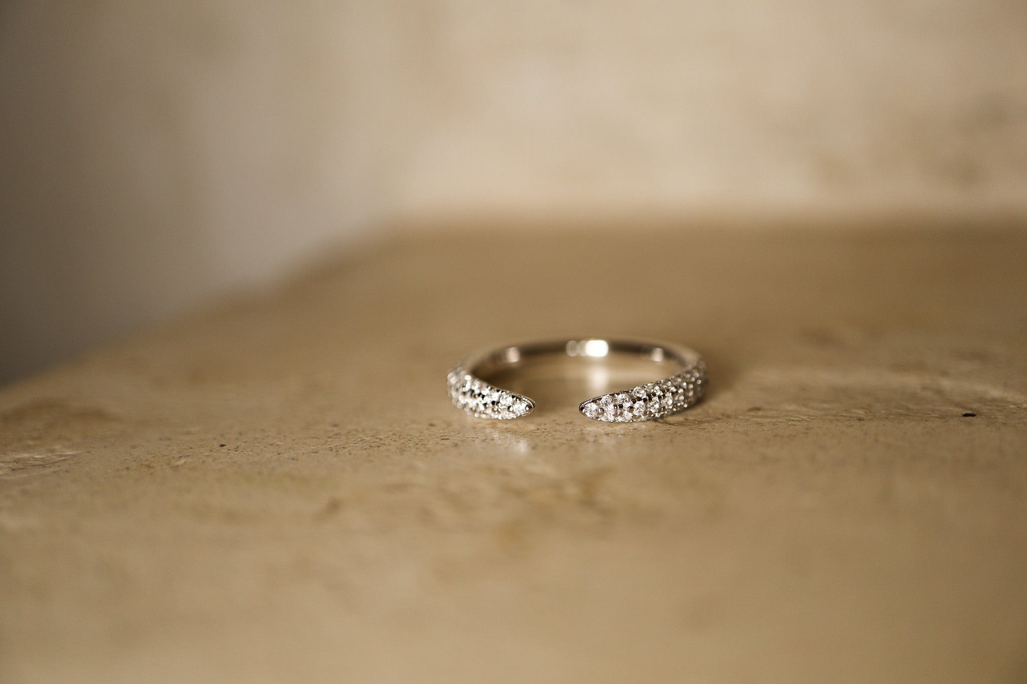 Claw Ring - Silver - Aaria London