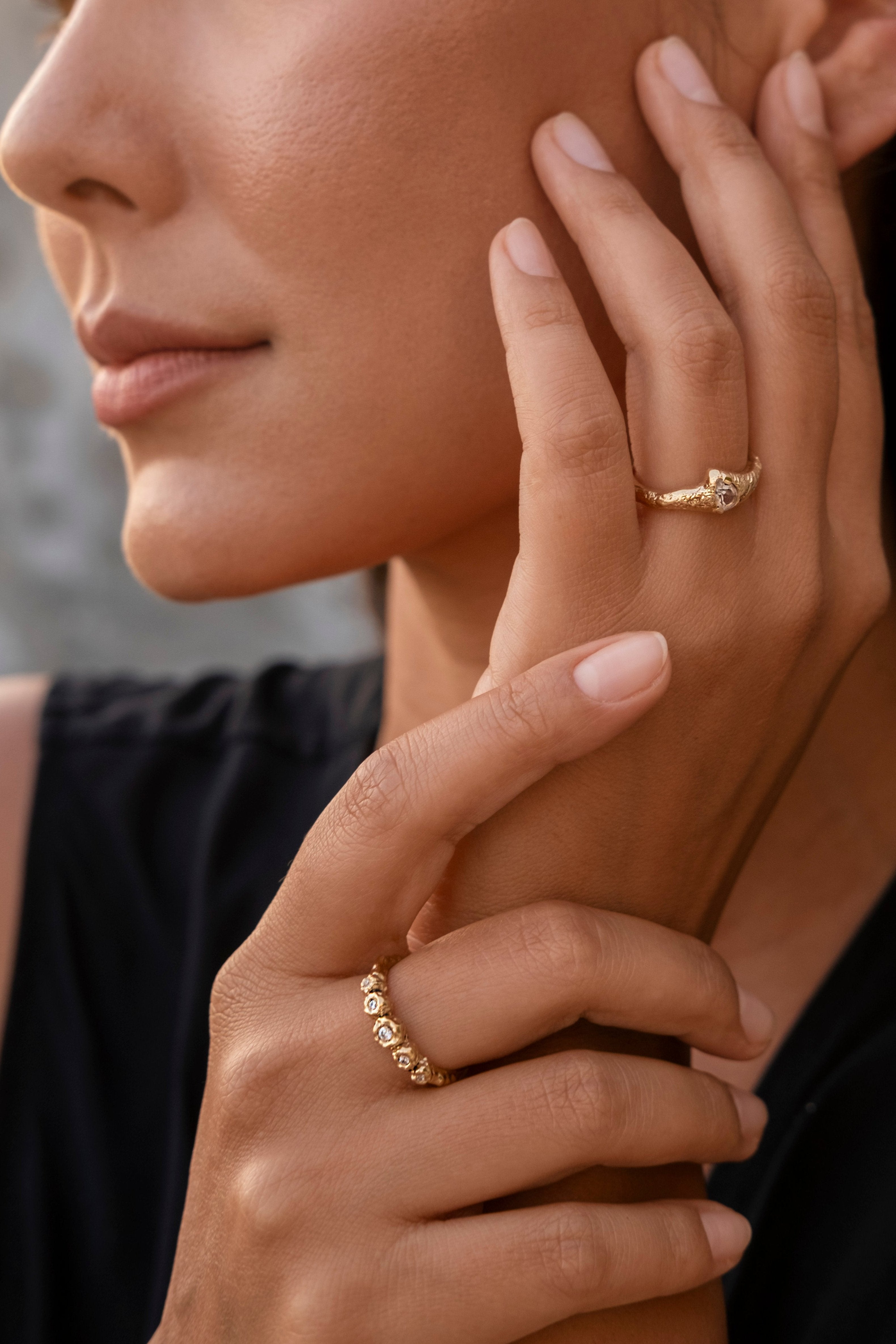 Sierra Hammered Ring With White Topaz - Silver - Aaria London