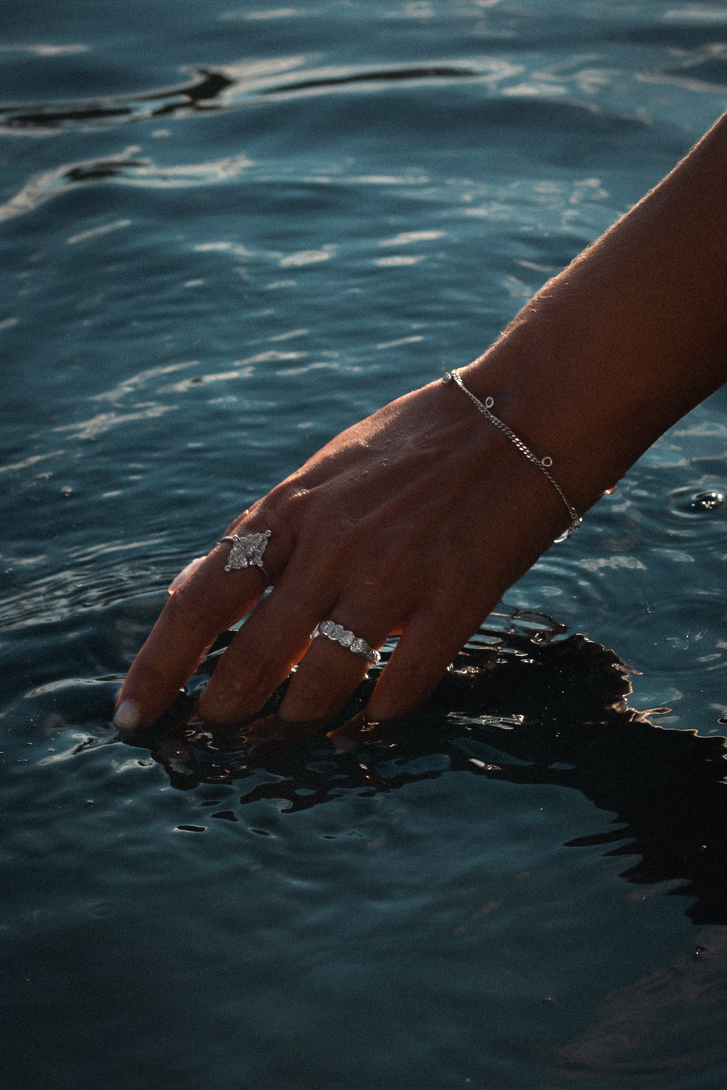 Lisboa Bracelet - Silver - Aaria London