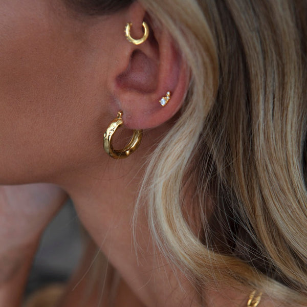 Aaria London Zoe Triple Crystal Stud Earrings- Gold Earrings