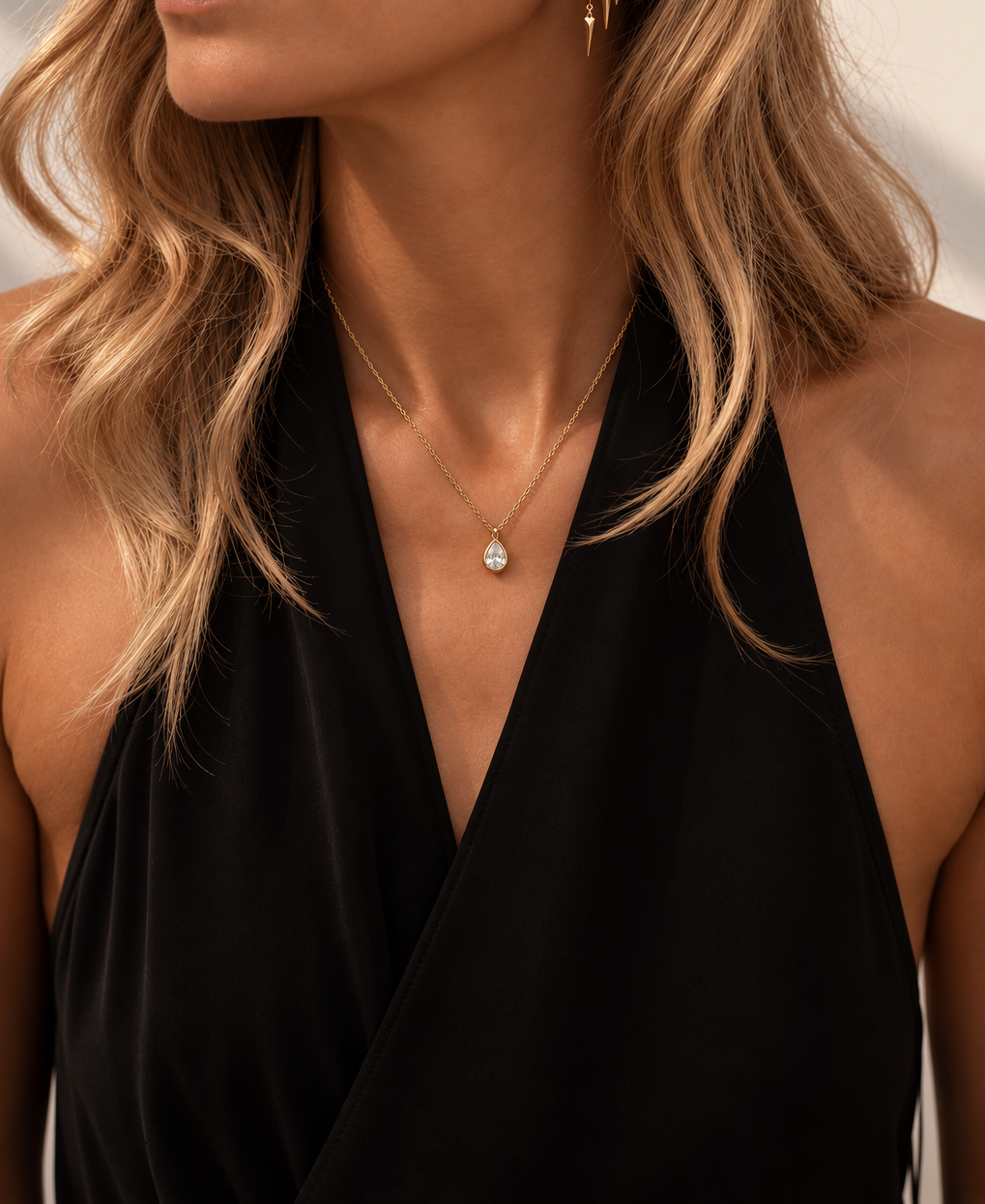 Noa Necklace