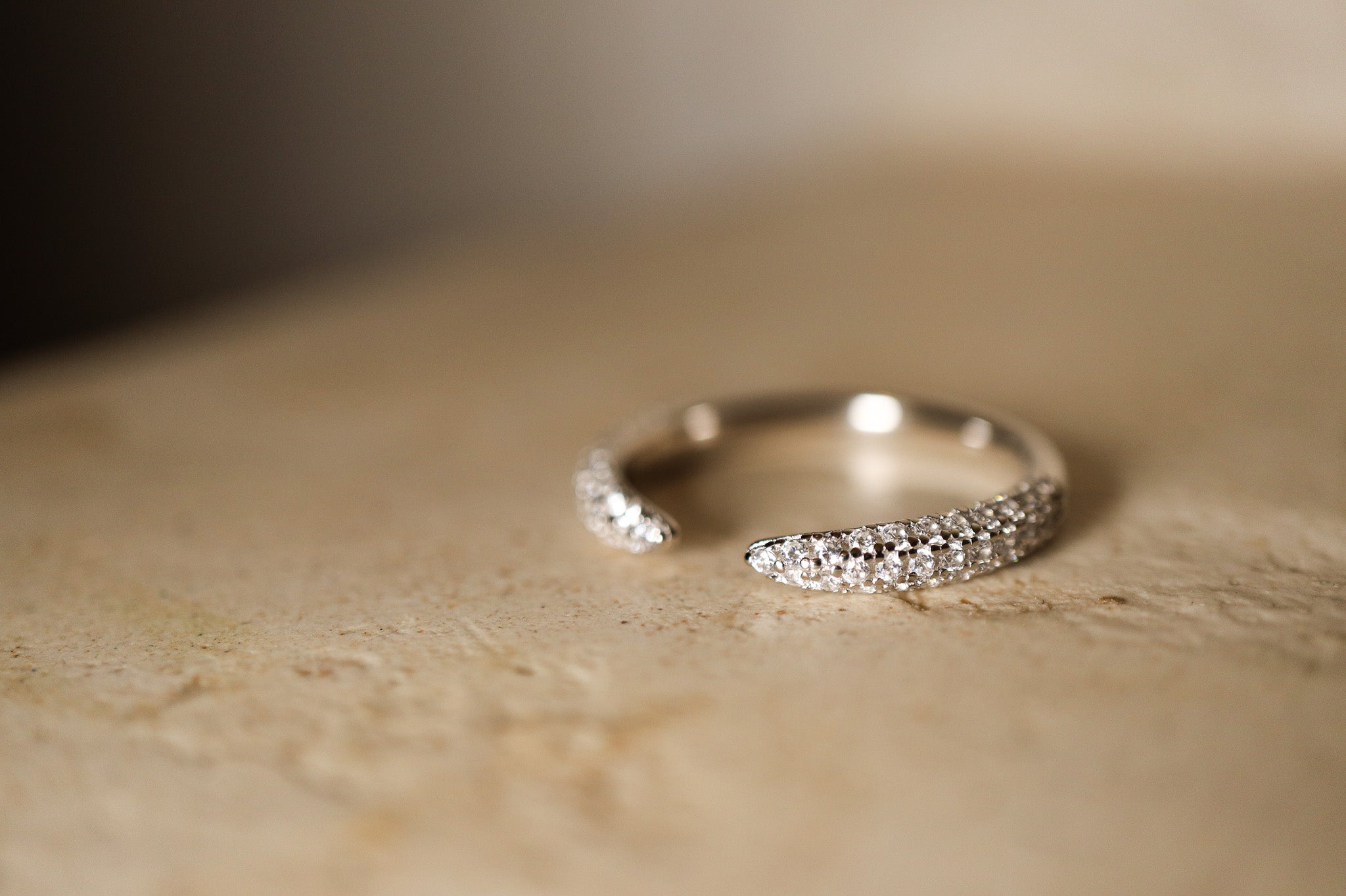 Claw Ring - Silver - Aaria London