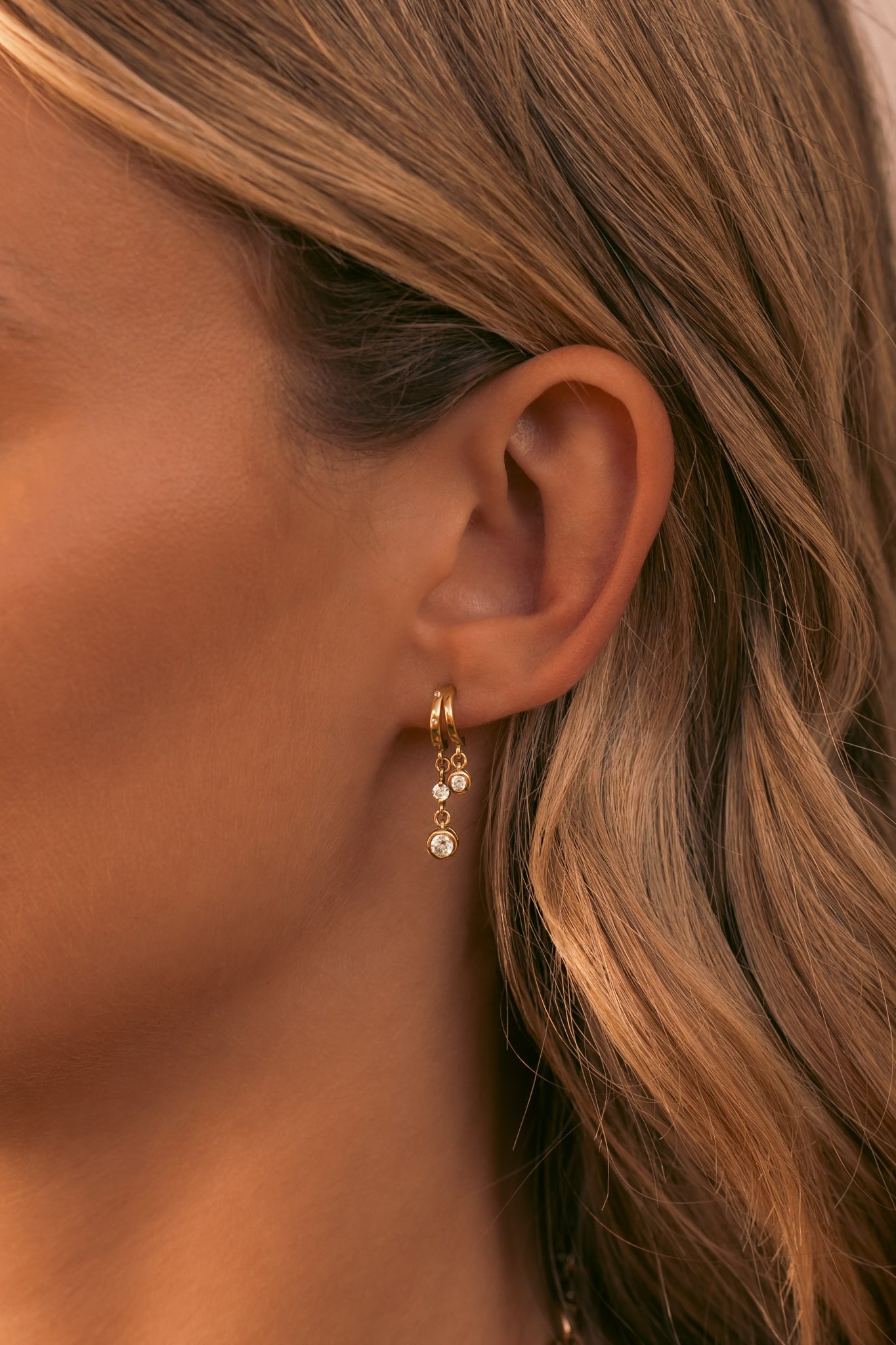 Kiara Illusion Earrings White Sapphire
