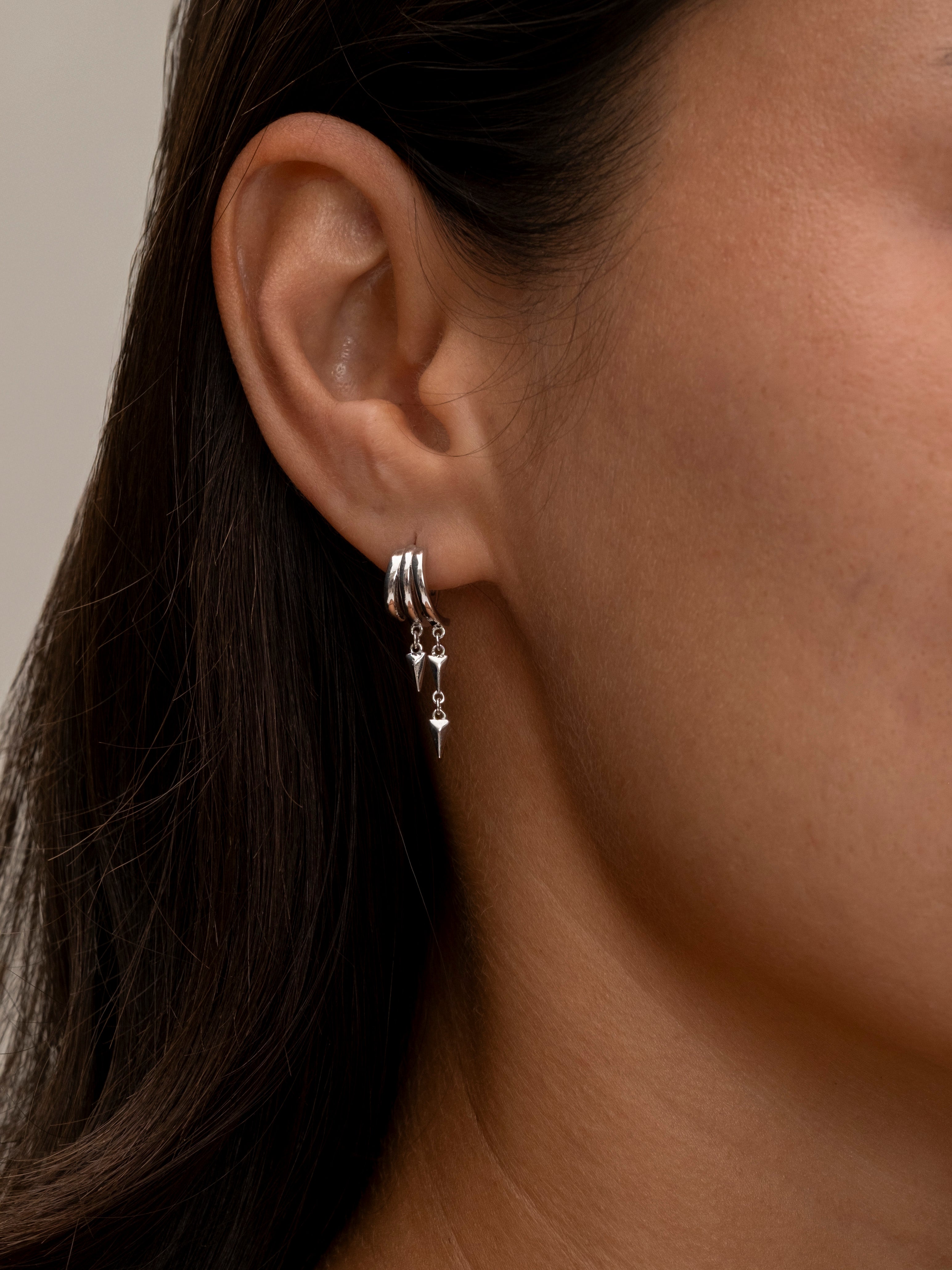 Lynx silver earrings with small dangling spikes 2