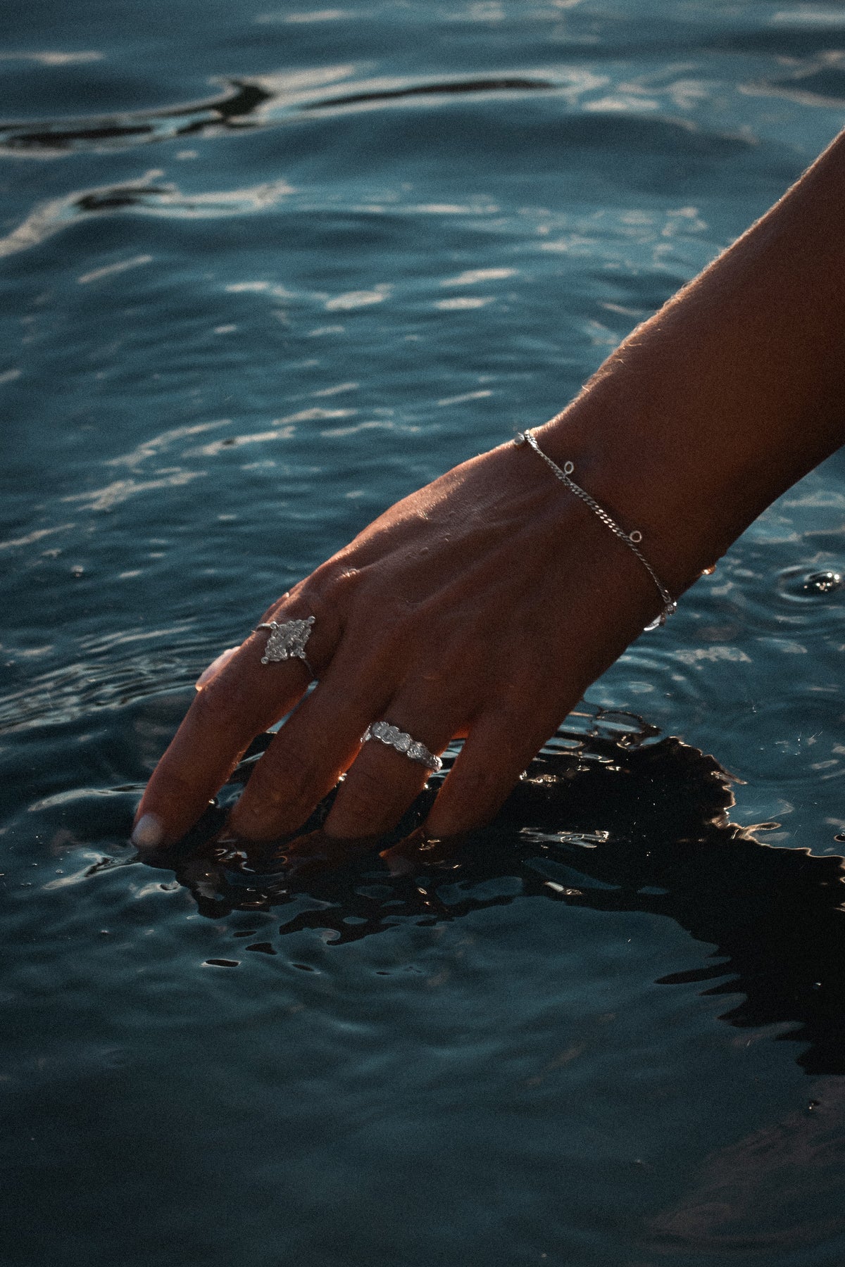 Lisboa Bracelet - Silver - Aaria London