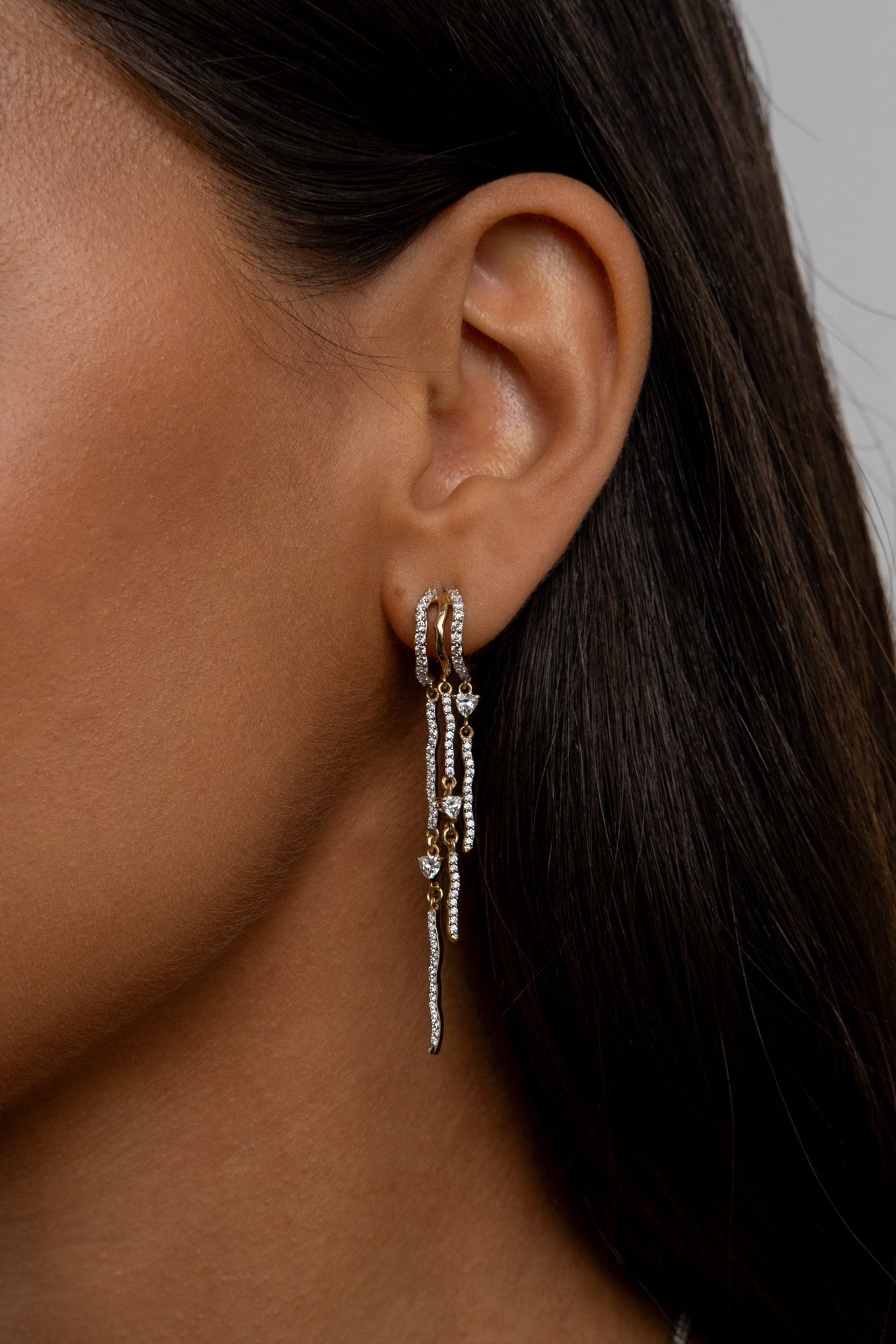 aarialondon-amaya-illusionearrings-gold-1