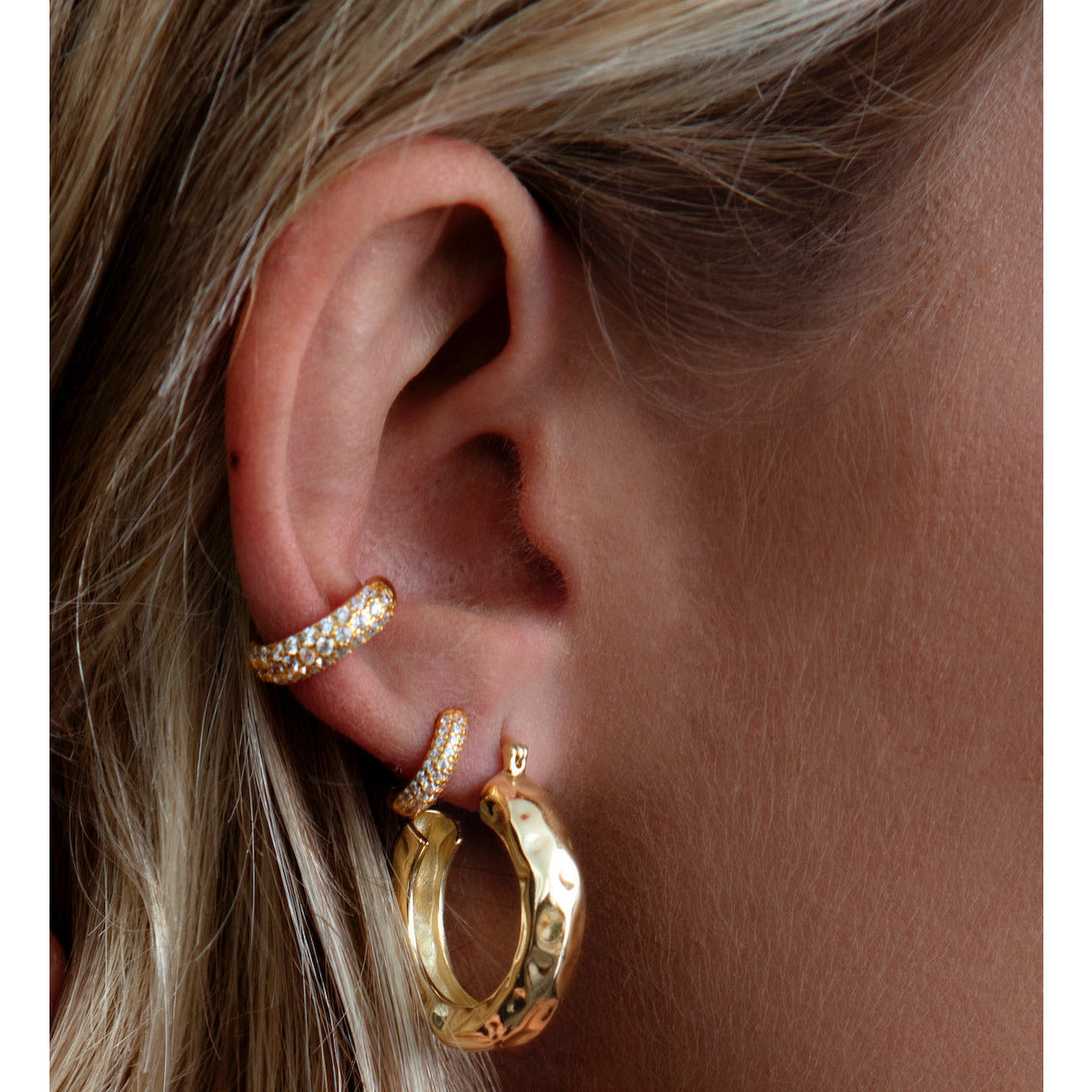 Capri Crystal Cuff - Gold - Aaria London